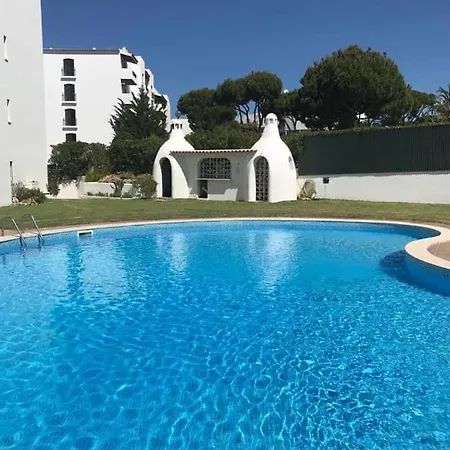 Holidays House 아파트